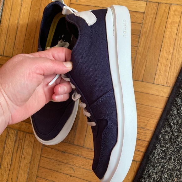 Cole Haan sneakers 8B - Picture 4 of 9